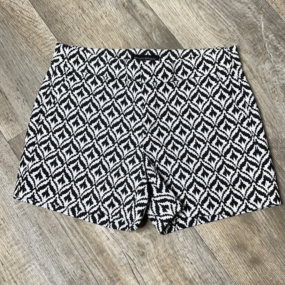 Banana Republic classy shorts